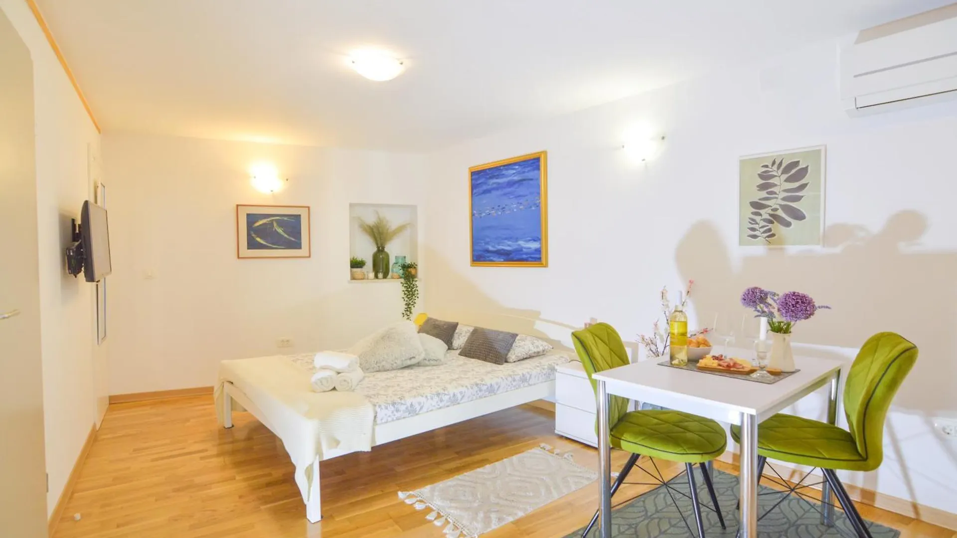 Malvazija 1 And 2 Apartment Rovinj